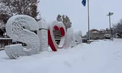 Sivas'ta Kış Masalı: Kent Beyaz Gelinliğini Giydi