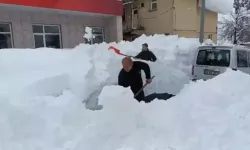 Ovacık Beyaz Esaret Altında: Kar Kalınlığı 1,5 Metreyi Aştı