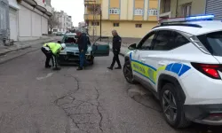 Motosikletle Otomobil Çarpıştı: 2 Yaralı