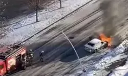 Seyir Halindeki Otomobil Alev Aldı