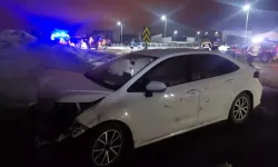 Bingöl-Muş Yolunda Domuz Sürüsüne Çarpan Otomobilde 3 Yaralı