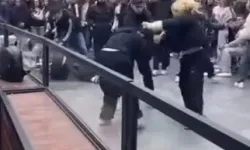 Maltepe AVM’de Kadınlar Arasında Saç Saça Kavga