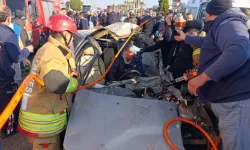 Traktörle Çarpışan Otomobilin Sürücüsü Ağır Yaralandı