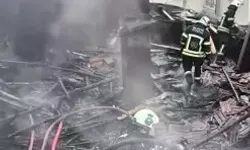 Elazığ’da Çatıda Çıkan Yangın 1 Saatte Söndürüldü