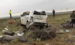 Cizre'de Takla Atan Minibüste 2 Ölü, 6 Yaralı