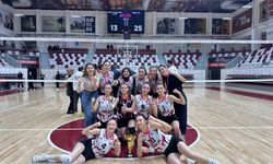 Erbaa’nın Sultanları Tokat Şampiyonu! Kupa Erbaa Gençlik Spor’un