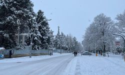 Erbaa’da Kar Yağışı Etkili Oluyor