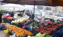 Yaz Sebzeleri El Yakıyor, Kışlıklar Nefes Aldırıyor: İşte Erbaa Pazarı’ndaki Son Durum