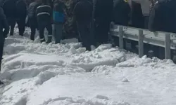 Tendürek Geçidi’nde Kar Küreme Aracı Devrildi: 2 Ölü