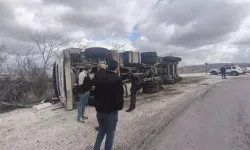 Burdur-Isparta Yolunda TIR Devrildi