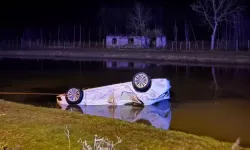 Otomobil Su Kanalına Düştü: 1 Ölü, 1 Yaralı