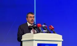 Bakan Tekin: Siber Zorbalıkta Rol Model Olmalıyız