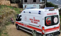 Gazipaşa’da Motosiklet Şarampole Yuvarlandı: 2 Yaralı