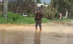 Bodrum’da Sağanak: Yollar Kapandı, İş Yerlerini Su Bastı