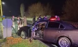 Genç’de Otomobil ile Minibüs Çarpıştı, Yaralanan Yok