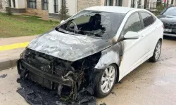 Nurdağı’nda Park Halindeki Otomobil Yandı