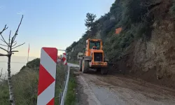 Mudanya-Altıntaş Yolu Heyelan Sonrası 5 Saatte Açıldı