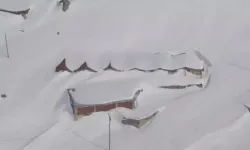 Kavrun Yaylası 3 Metrelik Karla Kaplandı