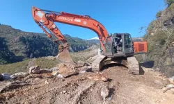 Alanya’da Yağış Yolları Vurdu: Onarım Çalışmaları Sürüyor