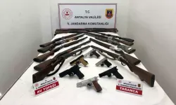 Kepez’de Ruhsatsız Silah Operasyonu: 8 Şüpheli Yakalandı