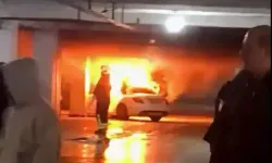 Samsun’da Kapalı Otoparkta Otomobil Alev Aldı