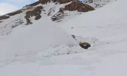 Van’da Karla Mücadele Sürüyor: 230 Yerleşim Yolu Açıldı