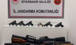Jandarma Operasyonunda Çok Sayıda Silah Ele Geçirildi