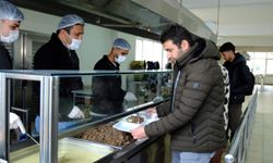 Tokat Gaziosmanpaşa Üniversitesi Öğrencilerin Seçimiyle İlk Öğle Yemeğini Hazırladı