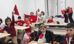 Erbaa’da Miniklere “Bayrak Sevgisi” Dersi