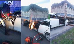 Erbaa’da Tıra Arkadan Çarpan Otomobil Hurdaya Döndü: 3 Ağır Yaralı