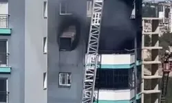 Adana’da Yangında Mahsur Kalan Baba ve Bebeği İşçi Kurtardı