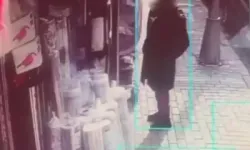 Avcılar’da Mağaza Önünde Hırsızlık Kamerada