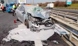 Silivri’de Kamyonla Çarpışan Otomobil Alev Aldı