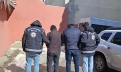 Kars’ta Polisten Kaçan Araçta 7 Kaçak Göçmen Yakalandı