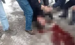 Çatıdan Düşen Buz Kütlesi Bir Kişiyi Ağır Yaraladı