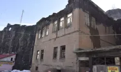 Bitlis’te Kara Ve Yağmur Tarihi Yapıları Vurdu