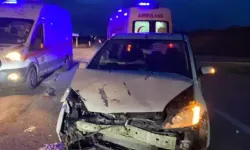 Aksaray’da İki Otomobil Çarpıştı: 4 Kişi Yaralandı