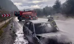 Seyir Halindeki Otomobil Motorundan Alev Aldı