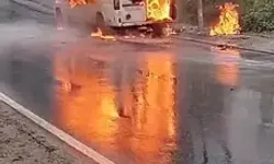 Servis Minibüsünde Yangın: Araç Kullanılamaz Hale Geldi