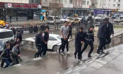 Hesap Sorunu Kanlı Bitti: Arkadaşını Kaçırıp Darp Etti