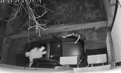 Buca’da Hırsızlık Girişimi Kamerada: Vatandaş Önledi