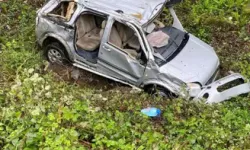 Uçuruma Yuvarlanan Araç: Sürücü ve Orman Memuru Hastanede