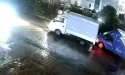 Avcılar’da Çarpıp Kaçan Kamyonet Kamerada