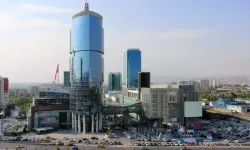 AVM, Hafta Sonları 18 Yaş Altına Giriş Kısıtlaması Getirdi