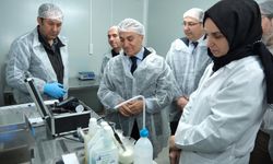 Rektör Yılmaz, Süt İşletme Tesisleri'nde İncelemelerde Bulundu