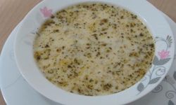 Erbaa’da Ramazan Sofralarının Vazgeçilmezi: Yoğurtlu Sıkma Tarhana