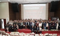 Tokat’ta Tıbbın "7. Senfonisi" Yankılandı: Genç Hekimlerden Bilim Şöleni!