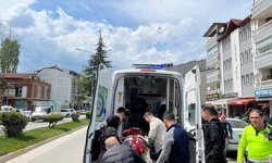 Yaya Geçidinde Hatalı Sollama Yapan Motorcu İlkokul Öğrencisine Çarpıp Kaçtı