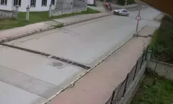 Atakum’da Kavşak Kazası: Araç Yan Yattı, Yaralanan Yok