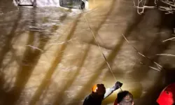 Erzurum’da Nehre Uçan Sürücü Halatla Kurtarıldı